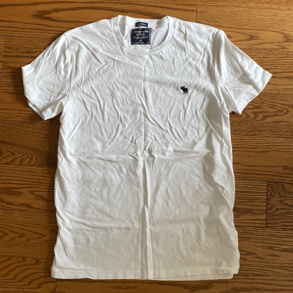 Men’s Abercrombie white t shirt great condition size XS 100% cotton